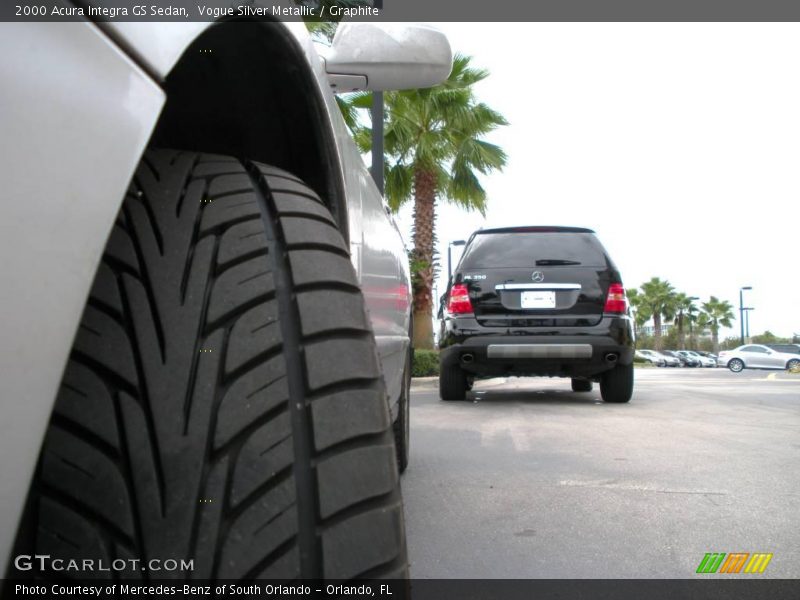 Vogue Silver Metallic / Graphite 2000 Acura Integra GS Sedan