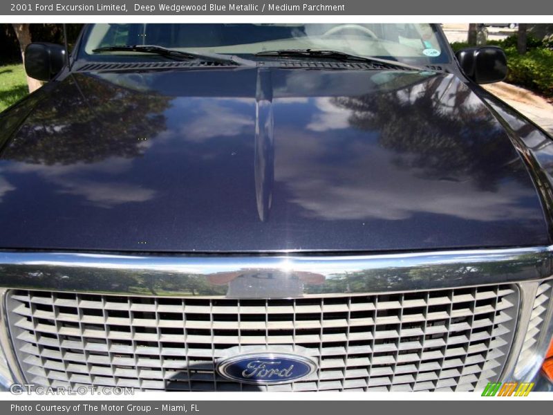 Deep Wedgewood Blue Metallic / Medium Parchment 2001 Ford Excursion Limited