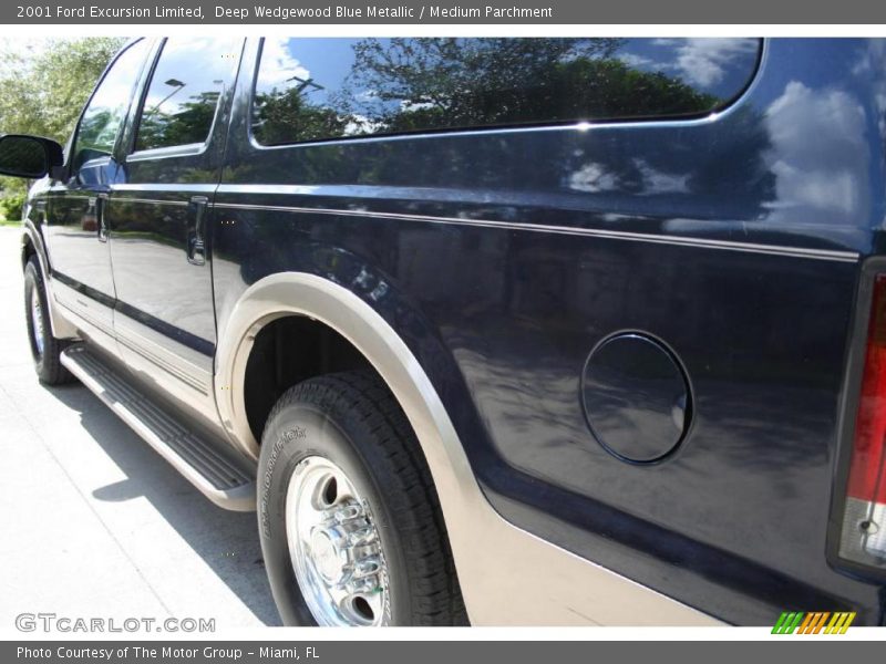 Deep Wedgewood Blue Metallic / Medium Parchment 2001 Ford Excursion Limited