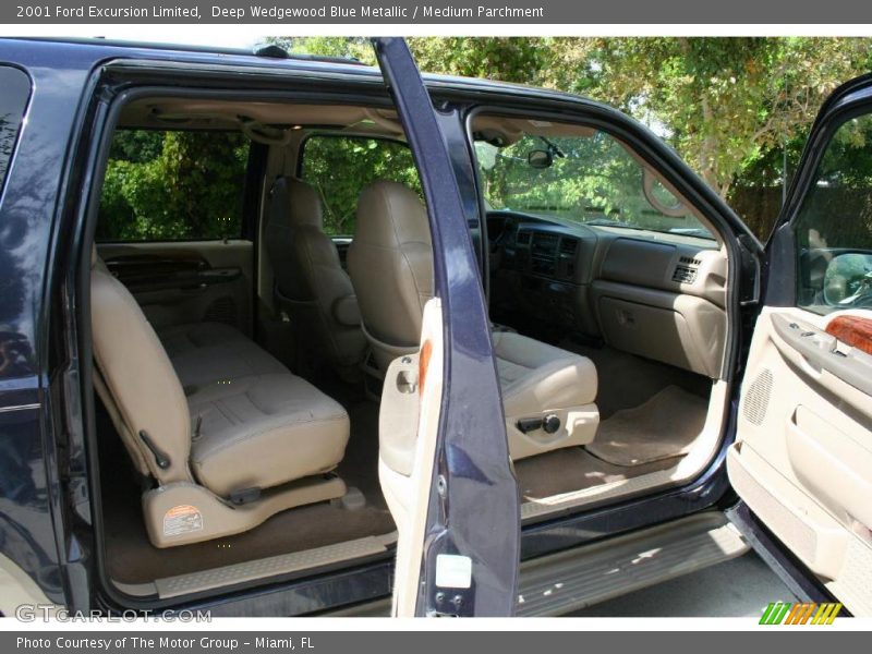 Deep Wedgewood Blue Metallic / Medium Parchment 2001 Ford Excursion Limited
