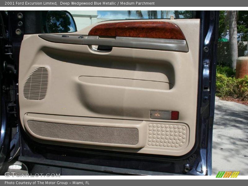 Deep Wedgewood Blue Metallic / Medium Parchment 2001 Ford Excursion Limited