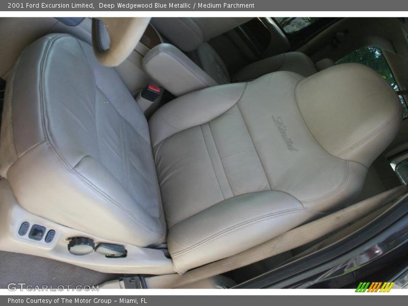 Deep Wedgewood Blue Metallic / Medium Parchment 2001 Ford Excursion Limited