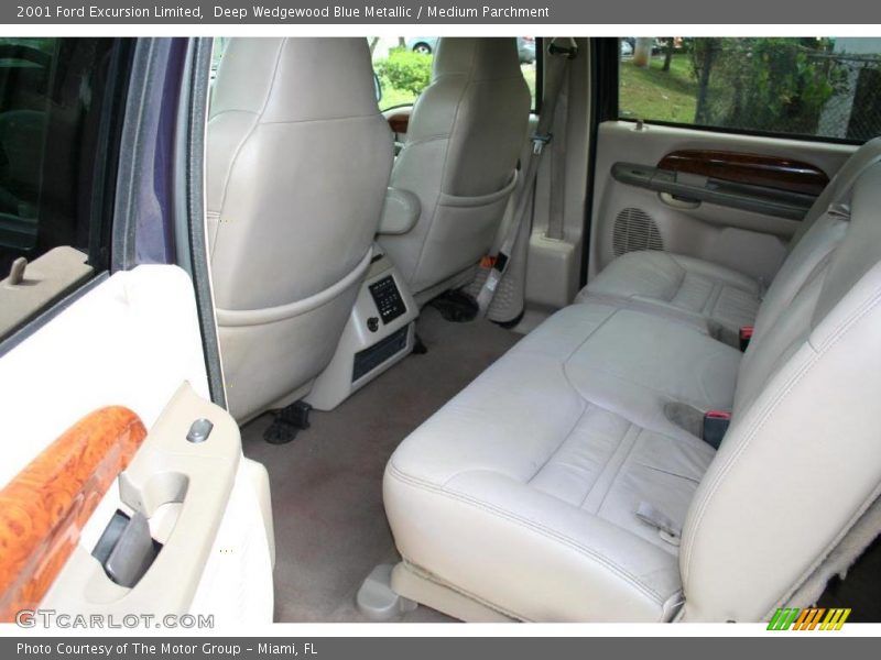 Deep Wedgewood Blue Metallic / Medium Parchment 2001 Ford Excursion Limited