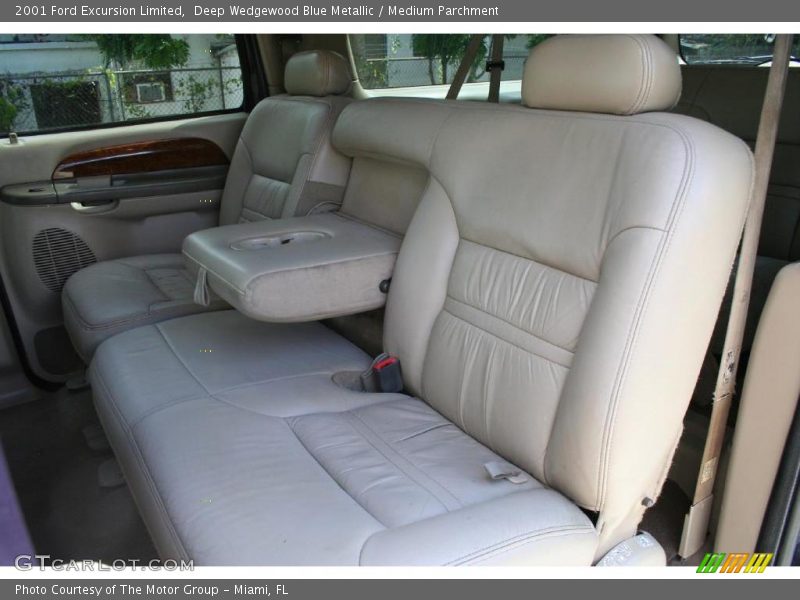 Deep Wedgewood Blue Metallic / Medium Parchment 2001 Ford Excursion Limited