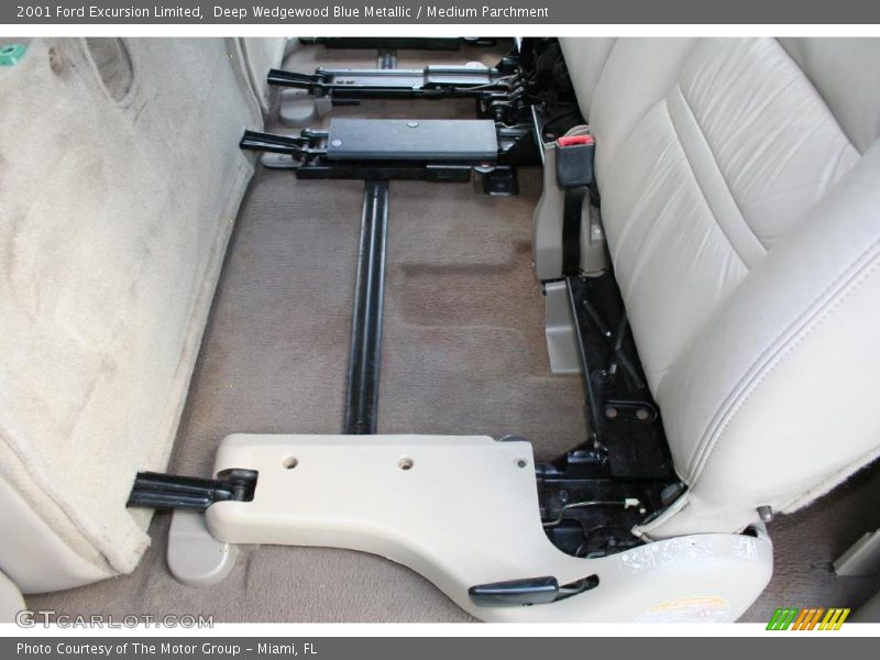 Deep Wedgewood Blue Metallic / Medium Parchment 2001 Ford Excursion Limited