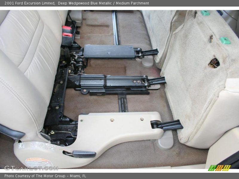 Deep Wedgewood Blue Metallic / Medium Parchment 2001 Ford Excursion Limited