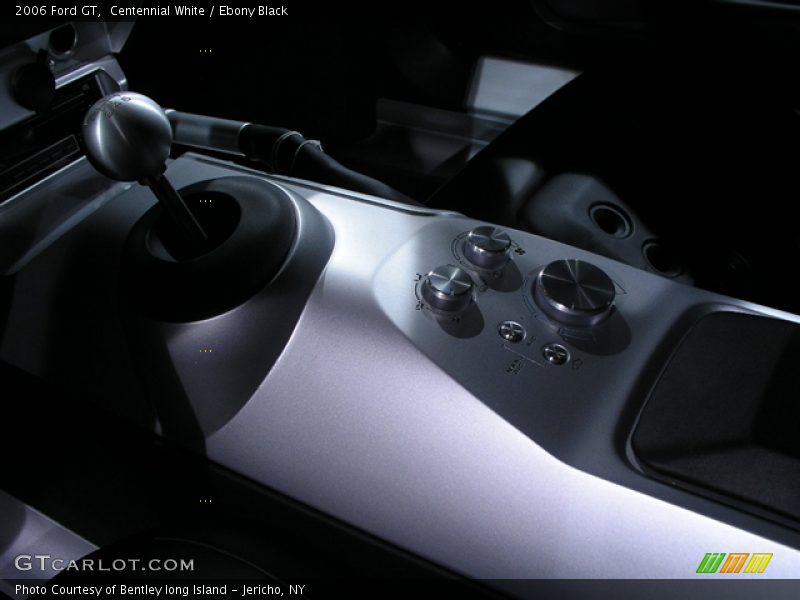 Controls of 2006 GT 