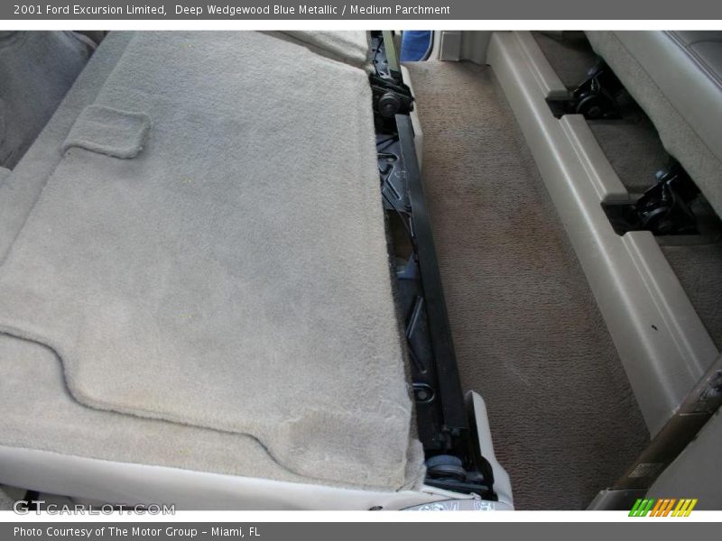 Deep Wedgewood Blue Metallic / Medium Parchment 2001 Ford Excursion Limited