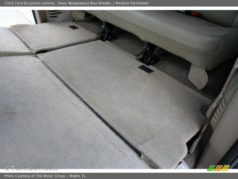 Deep Wedgewood Blue Metallic / Medium Parchment 2001 Ford Excursion Limited
