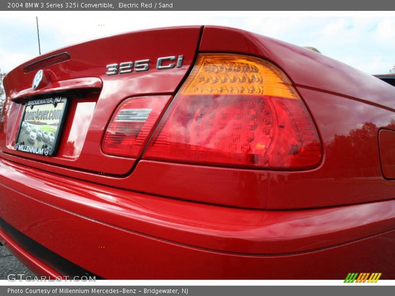 Electric Red / Sand 2004 BMW 3 Series 325i Convertible