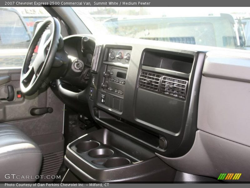Summit White / Medium Pewter 2007 Chevrolet Express 2500 Commercial Van