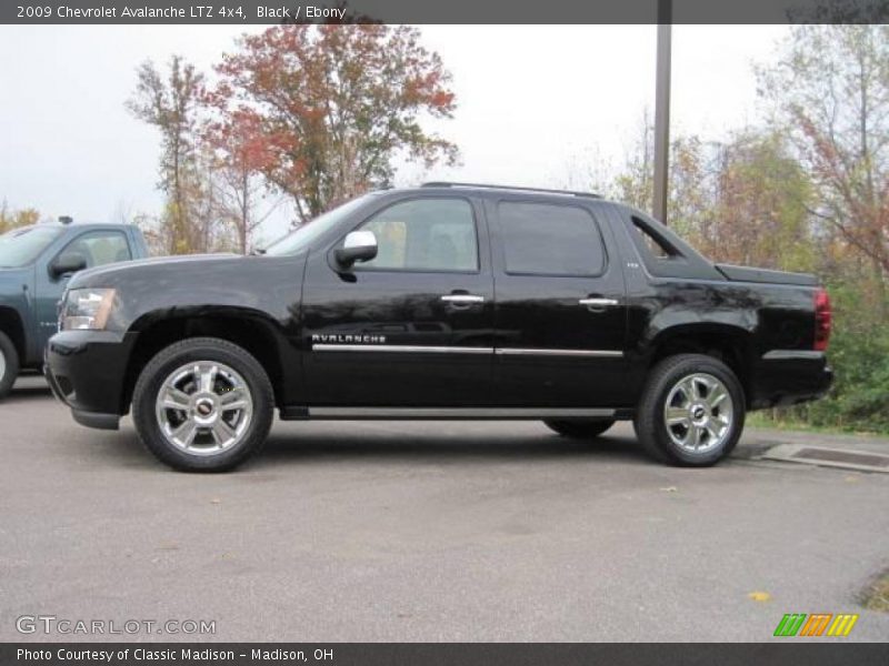 Black / Ebony 2009 Chevrolet Avalanche LTZ 4x4