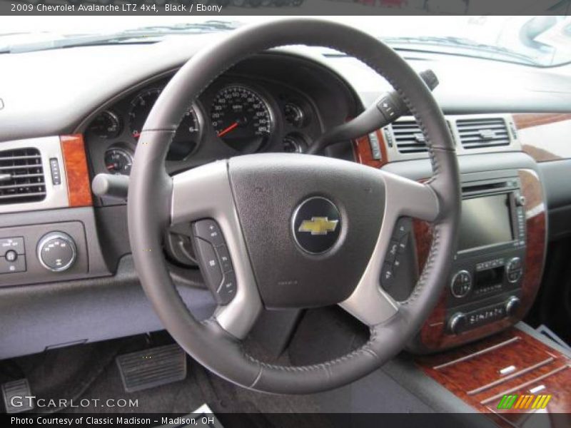 Black / Ebony 2009 Chevrolet Avalanche LTZ 4x4
