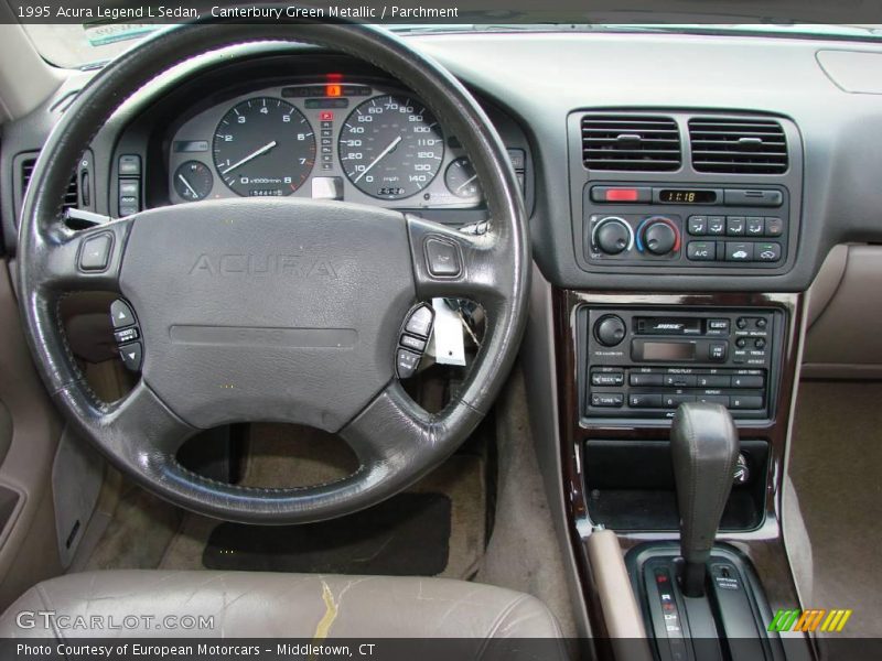 Canterbury Green Metallic / Parchment 1995 Acura Legend L Sedan