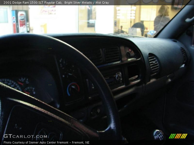 Bright Silver Metallic / Mist Gray 2001 Dodge Ram 1500 SLT Regular Cab