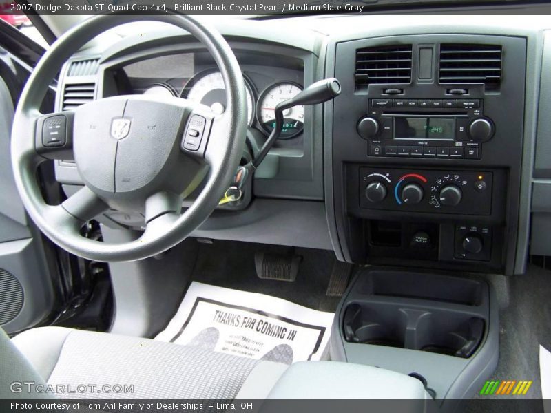 Brilliant Black Crystal Pearl / Medium Slate Gray 2007 Dodge Dakota ST Quad Cab 4x4