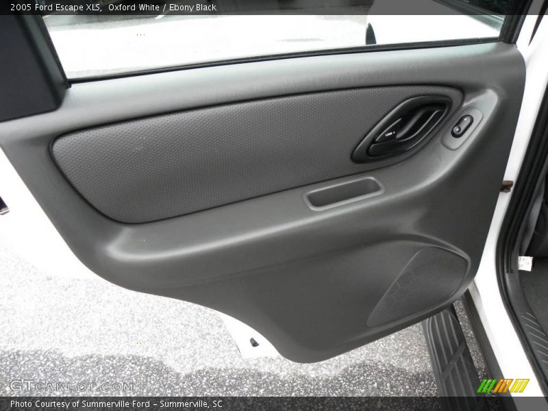 Oxford White / Ebony Black 2005 Ford Escape XLS