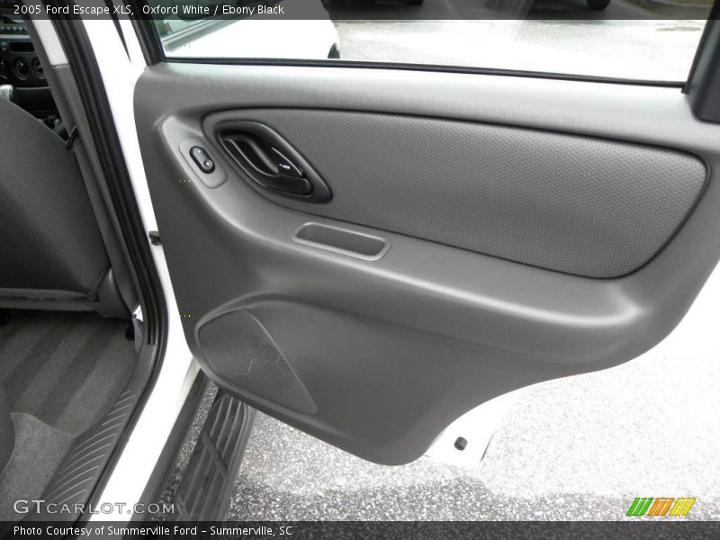Oxford White / Ebony Black 2005 Ford Escape XLS