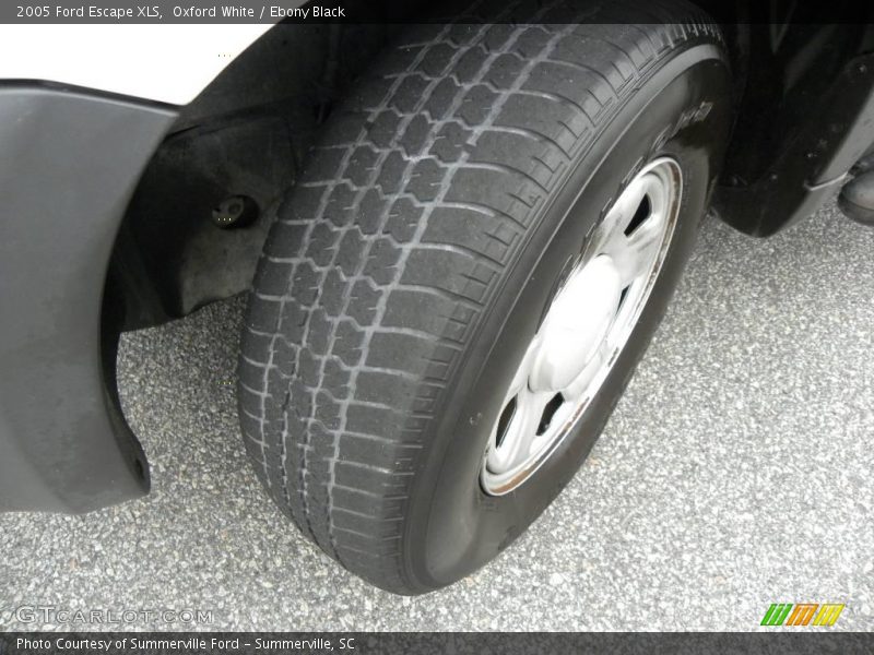 Oxford White / Ebony Black 2005 Ford Escape XLS