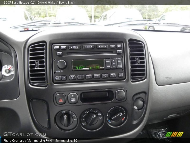 Oxford White / Ebony Black 2005 Ford Escape XLS