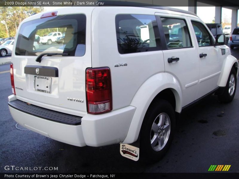 Stone White / Dark Slate Gray 2009 Dodge Nitro SE 4x4