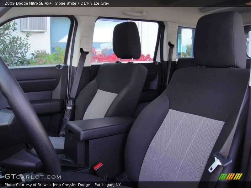 Stone White / Dark Slate Gray 2009 Dodge Nitro SE 4x4