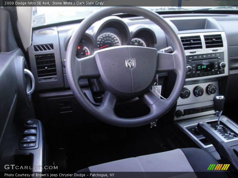 Stone White / Dark Slate Gray 2009 Dodge Nitro SE 4x4