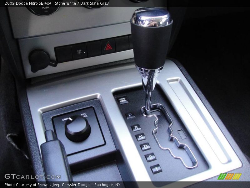 Stone White / Dark Slate Gray 2009 Dodge Nitro SE 4x4