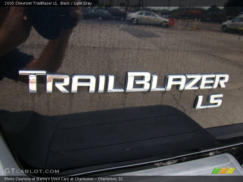 Black / Light Gray 2005 Chevrolet TrailBlazer LS
