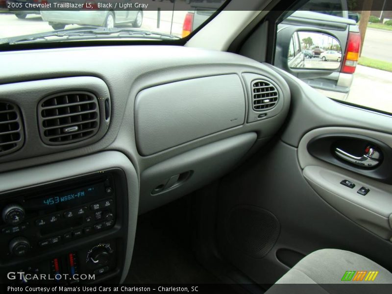Black / Light Gray 2005 Chevrolet TrailBlazer LS