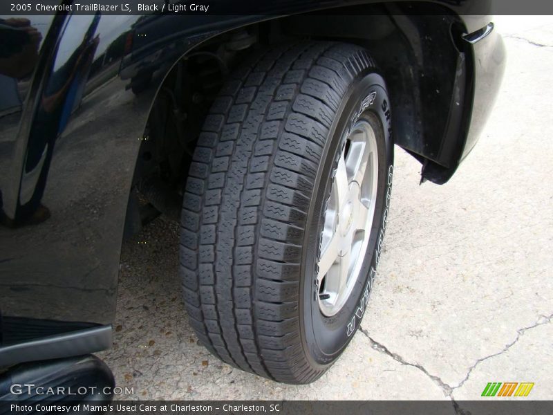 Black / Light Gray 2005 Chevrolet TrailBlazer LS