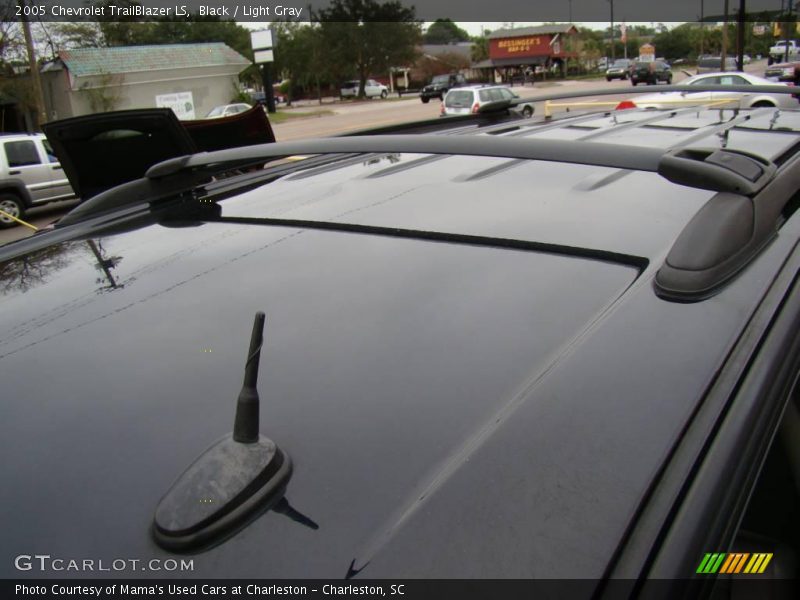 Black / Light Gray 2005 Chevrolet TrailBlazer LS