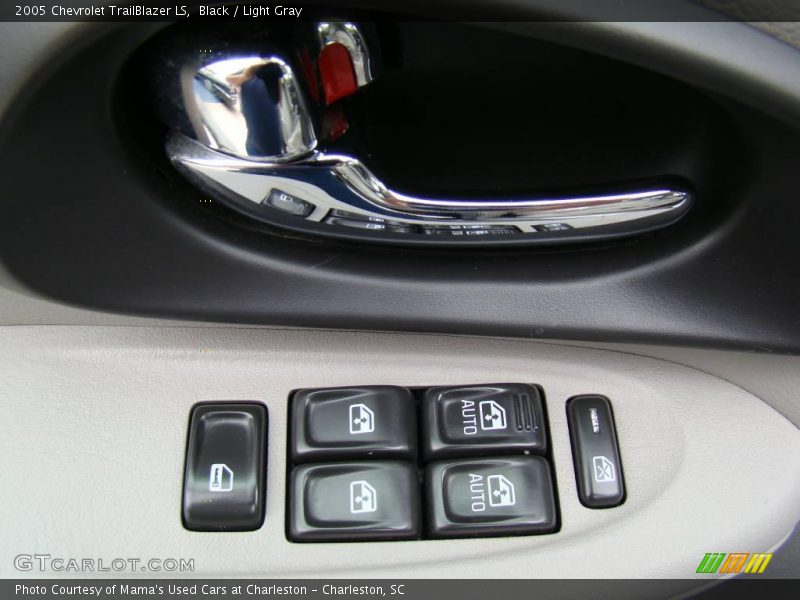 Black / Light Gray 2005 Chevrolet TrailBlazer LS