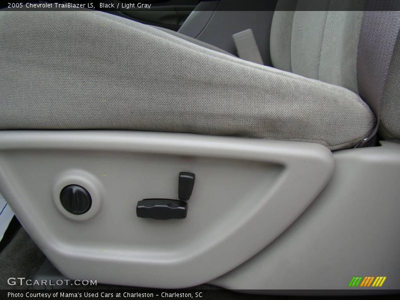 Black / Light Gray 2005 Chevrolet TrailBlazer LS