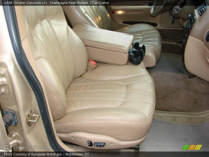 Champagne Pearl Metallic / Tan/Camel 1998 Chrysler Concorde LXi