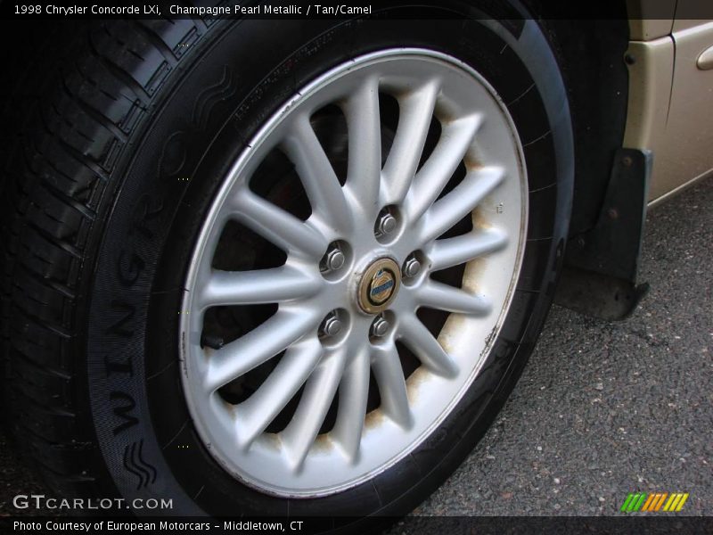 Champagne Pearl Metallic / Tan/Camel 1998 Chrysler Concorde LXi