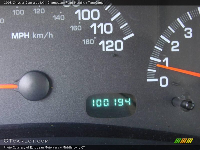 Champagne Pearl Metallic / Tan/Camel 1998 Chrysler Concorde LXi