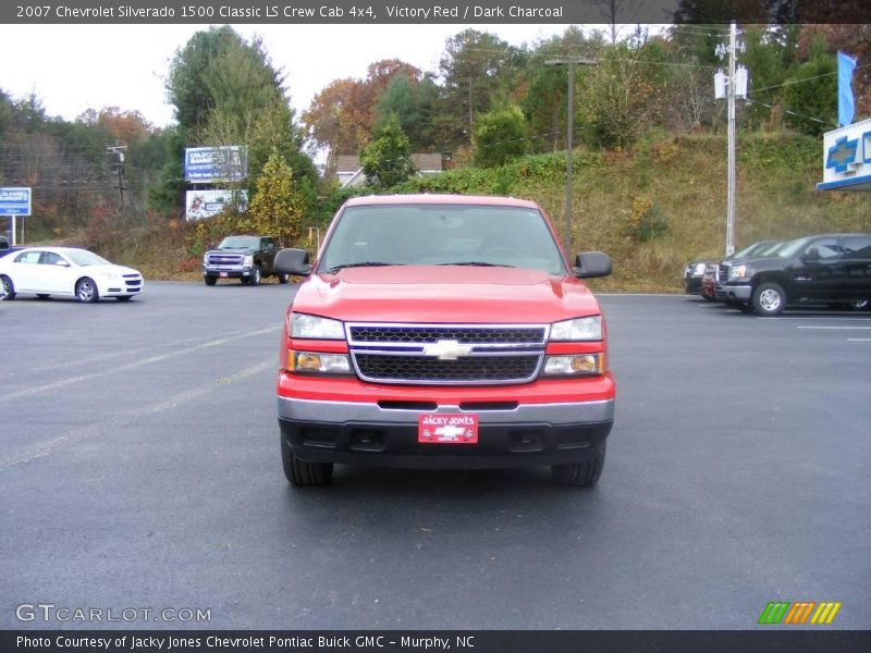 Victory Red / Dark Charcoal 2007 Chevrolet Silverado 1500 Classic LS Crew Cab 4x4