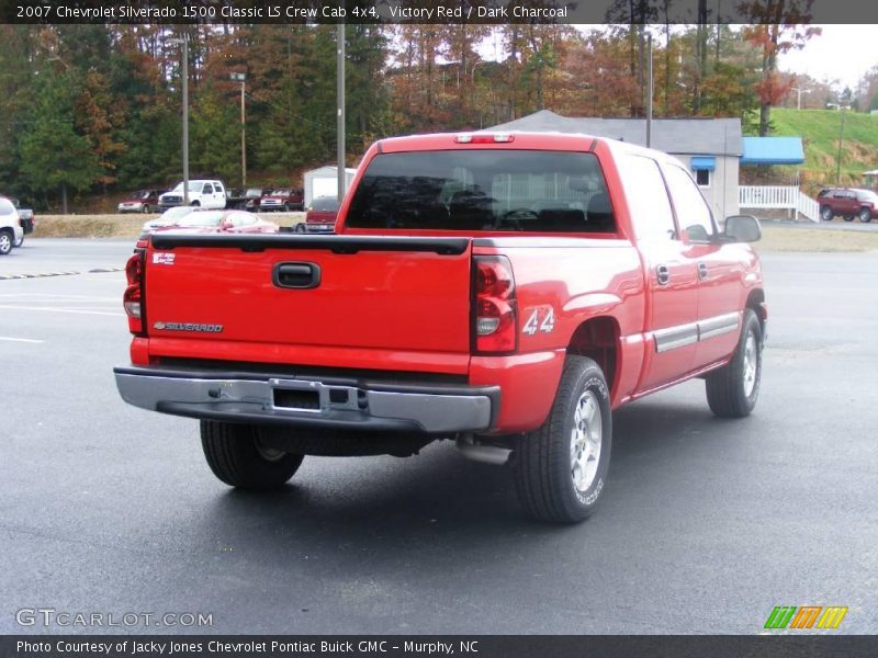 Victory Red / Dark Charcoal 2007 Chevrolet Silverado 1500 Classic LS Crew Cab 4x4
