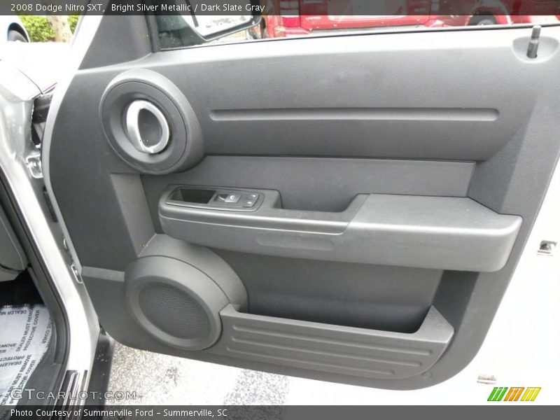 Bright Silver Metallic / Dark Slate Gray 2008 Dodge Nitro SXT