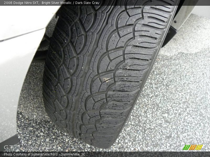 Bright Silver Metallic / Dark Slate Gray 2008 Dodge Nitro SXT