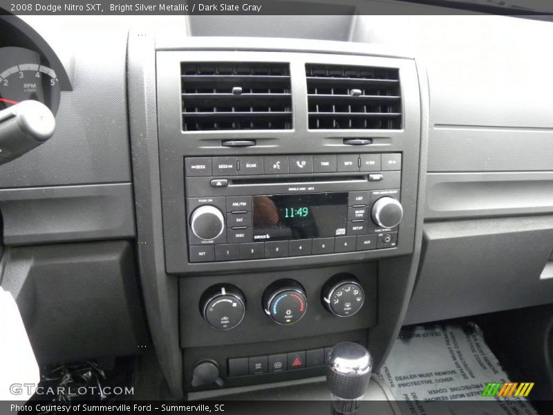 Bright Silver Metallic / Dark Slate Gray 2008 Dodge Nitro SXT