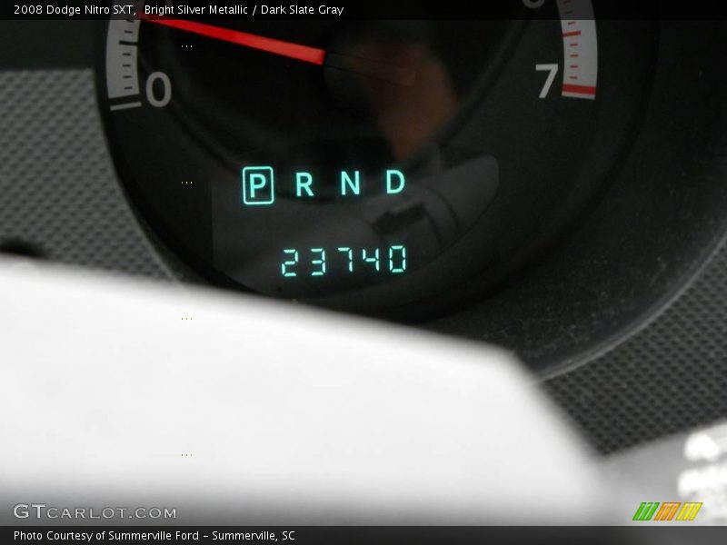 Bright Silver Metallic / Dark Slate Gray 2008 Dodge Nitro SXT