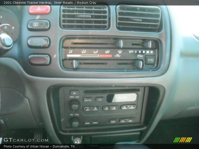 Silver Metallic / Medium Gray 2001 Chevrolet Tracker Hardtop