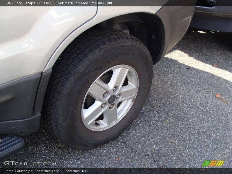Silver Metallic / Medium/Dark Flint 2007 Ford Escape XLS 4WD