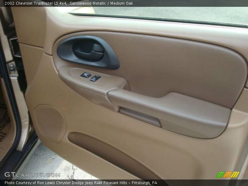 Sandalwood Metallic / Medium Oak 2002 Chevrolet TrailBlazer LS 4x4