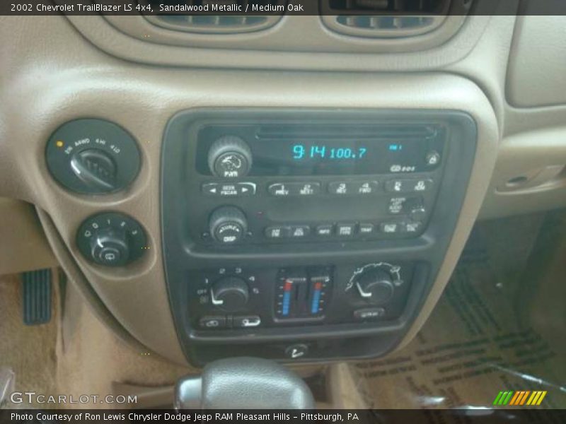 Sandalwood Metallic / Medium Oak 2002 Chevrolet TrailBlazer LS 4x4