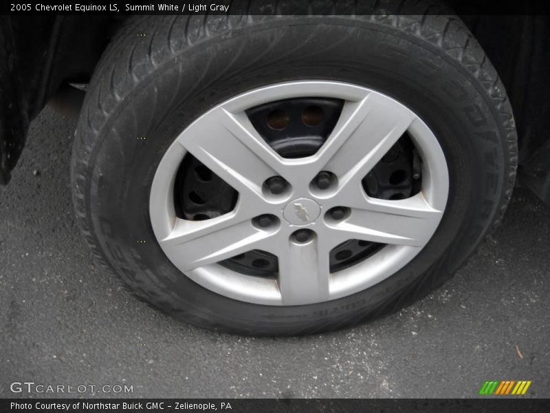 Summit White / Light Gray 2005 Chevrolet Equinox LS