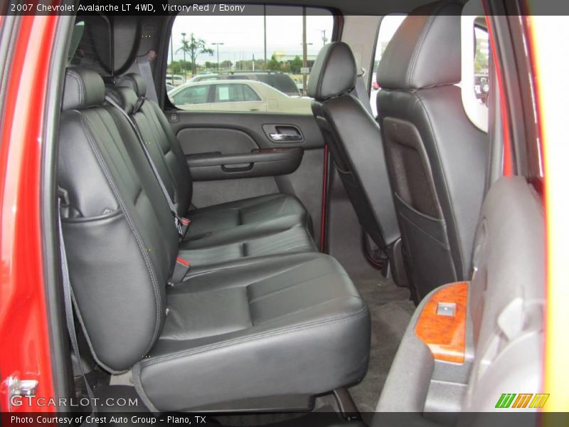 Victory Red / Ebony 2007 Chevrolet Avalanche LT 4WD