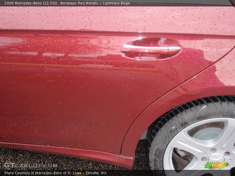 Bordeaux Red Metallic / Cashmere Beige 2006 Mercedes-Benz CLS 500